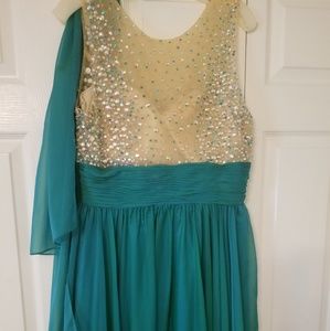 Milano Formal Wear/Prom Dress